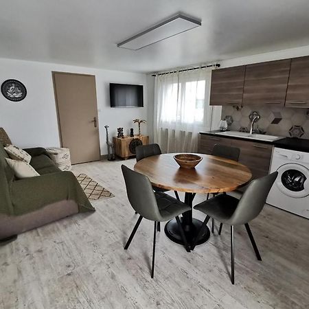 Gite - Chambres D'Hotes La Belle Helene Bressuire Eksteriør billede