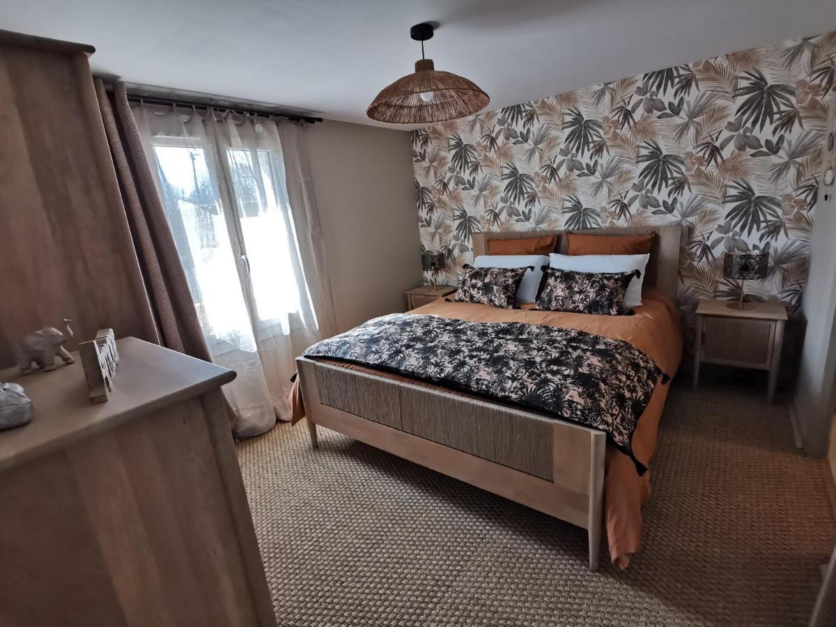 Gite - Chambres D'Hotes La Belle Helene Bressuire Eksteriør billede