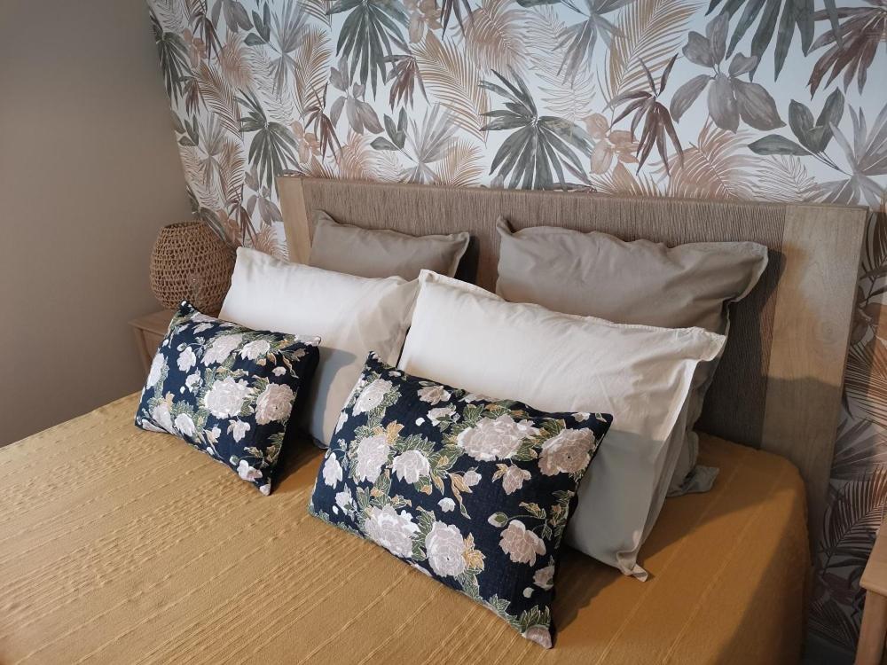 Gite - Chambres D'Hotes La Belle Helene Bressuire Eksteriør billede